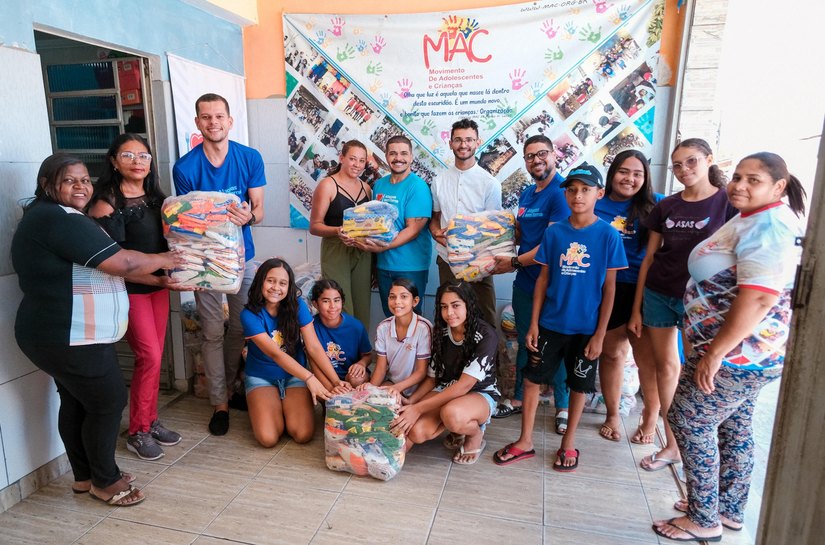 Alagoas Sem Fome entrega uma tonelada de alimentos em Delmiro Gouveia