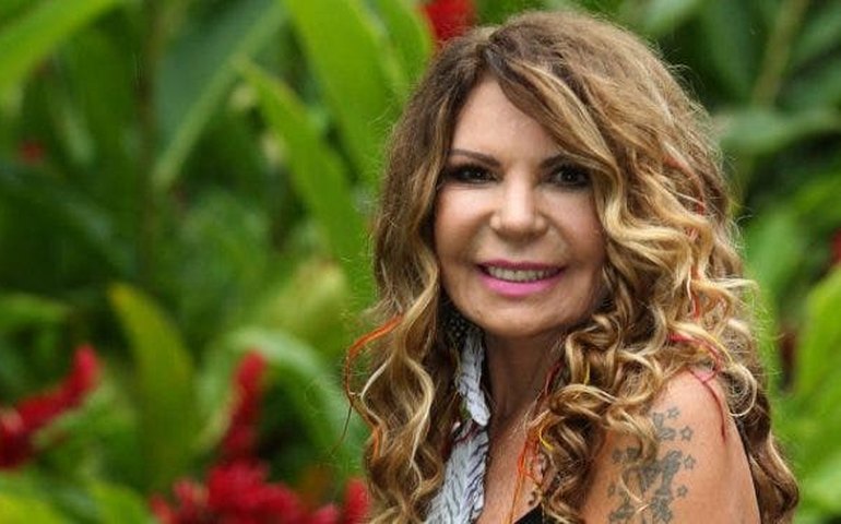&#8216;Não tenho nada a ver com a festa que fizeram na minha casa&#8217;, diz Elba Ramalho