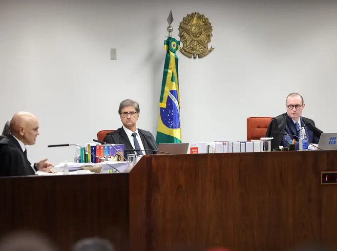 STF decide se mais seis denunciados pela trama golpista viram réus