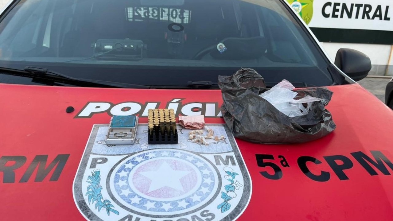 Polícia Militar apreende crack, cocaína e munições após denúncias em Maceió e Marechal Deodoro