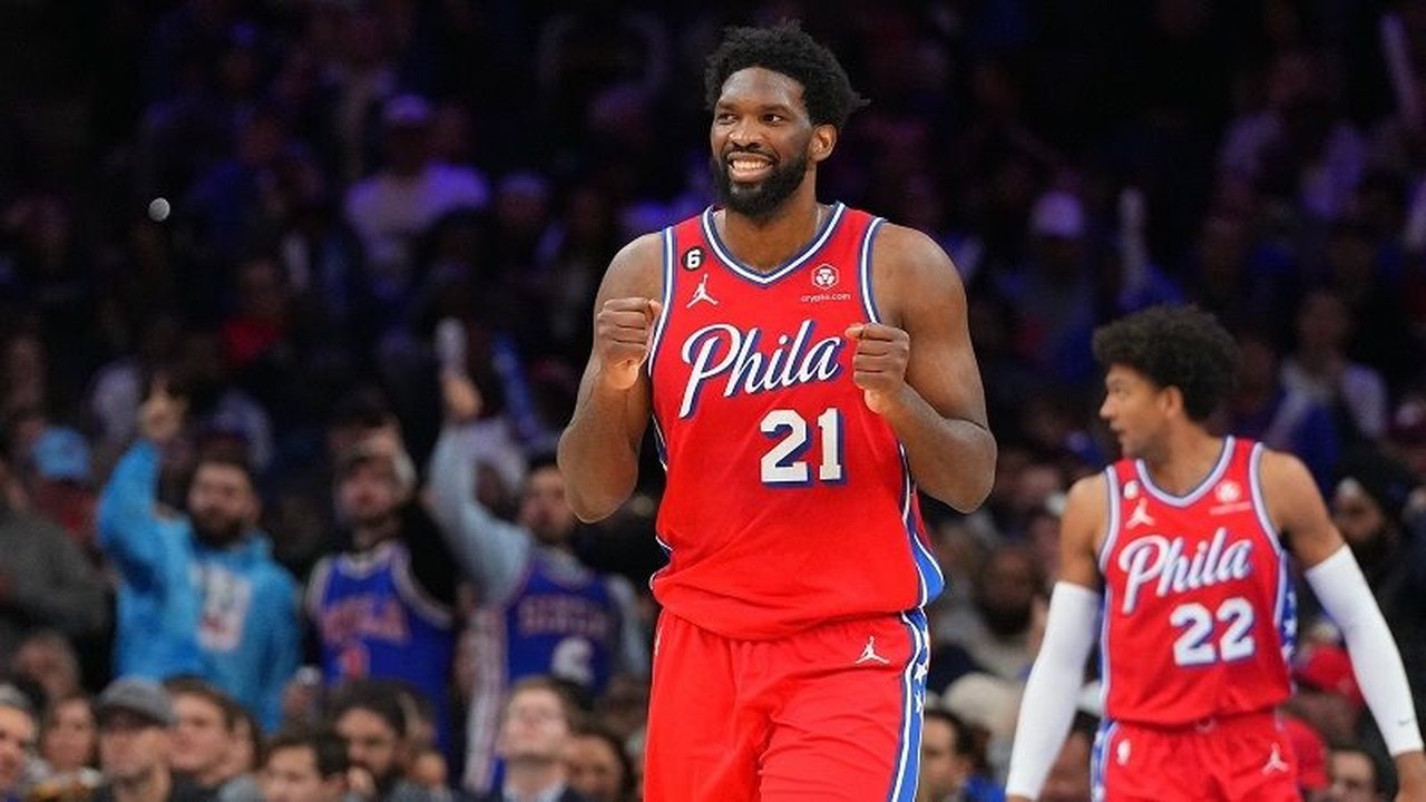 Com 53 pontos e 12 rebotes, Joel Embiid comanda vitória do Philadelphia 76ers