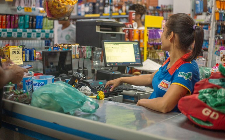 Atração de indústrias gera emprego e muda a vida da população em pequenas cidades de Alagoas