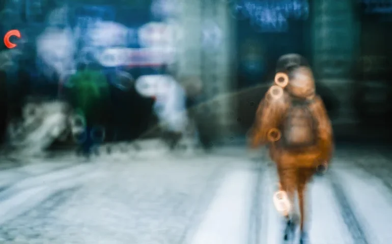 Alterações visuais repentinas exigem avaliação rápida, alerta oftalmologista