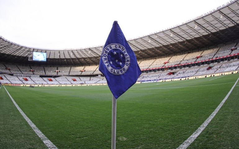 Cruzeiro anuncia o empréstimo do polivalente volante equatoriano Cifuentes