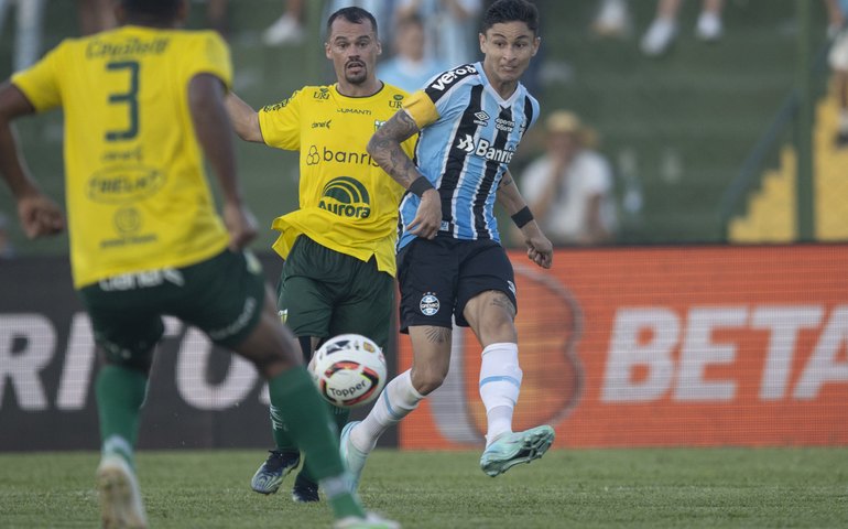 Grêmio e Ypiranga empatam em Erechim antes de se reencontrarem nas semifinais