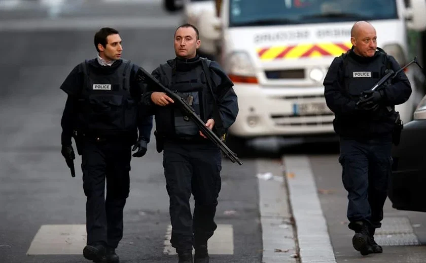 Polícia prende dois torcedores após confusão em França x Israel, pela Liga das Nações