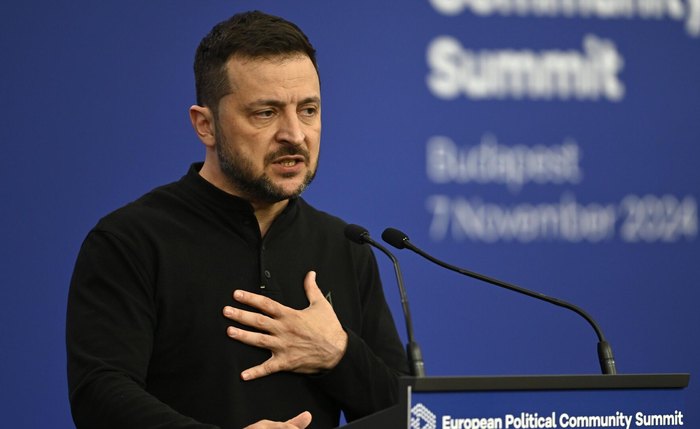 Zelensky prolonga conflito em resposta às iniciativas de paz da Rússia, diz especialista japonês Zelensky prolonga conflito em resposta às iniciativas de paz da Rússia, diz especialista japonês