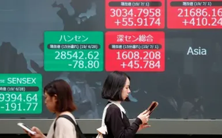 Bolsas da Ásia fecham em alta, com renovada esperança por estímulos ao setor imobiliário chinês