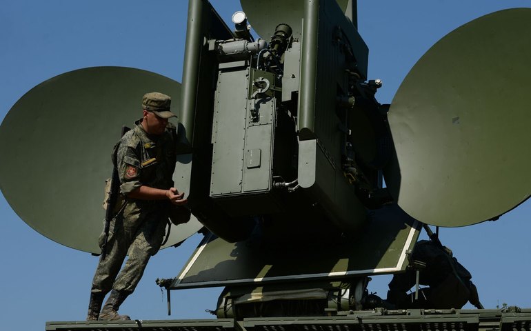 Empresa russa desenvolve sistema compacto de guerra eletrônica para proteger equipamentos militares
