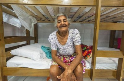 Idosa de 75 anos é resgatada pela Defesa Civil de Maceió