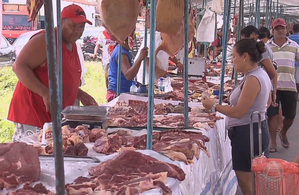 Emsurb notifica comerciantes de carnes e laticínios em Aracaju
