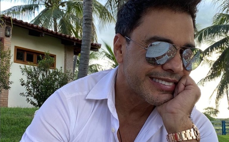 Zezé di Camargo faz desabafo sobre críticas a falhas em sua voz