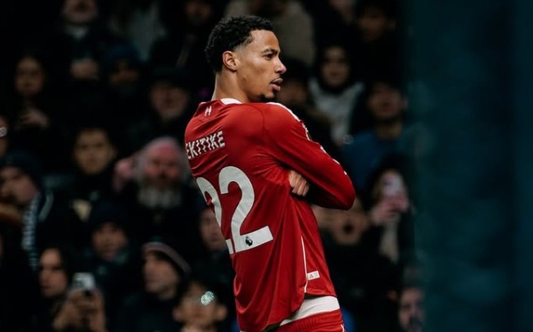 Ekitike sofre suspeita de ruptura do tendão de Aquiles e pode ficar fora da Copa