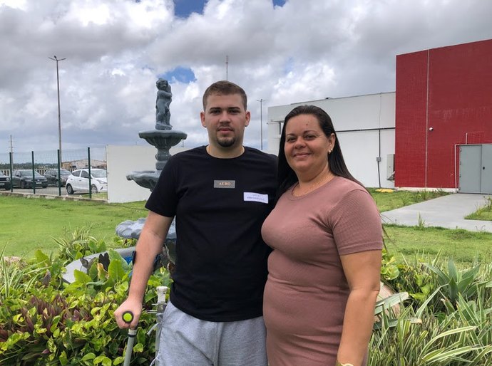 Cuidado humanizado e alta complexidade marcam recuperação de jovem no HUL-UFS