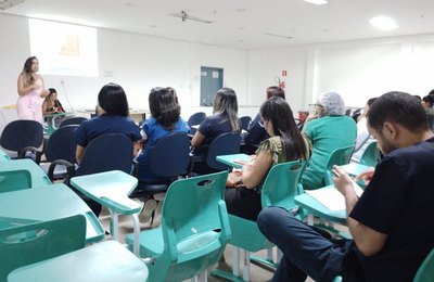 Profissionais da assistência do HGE participam de treinamento em qualidade profissional