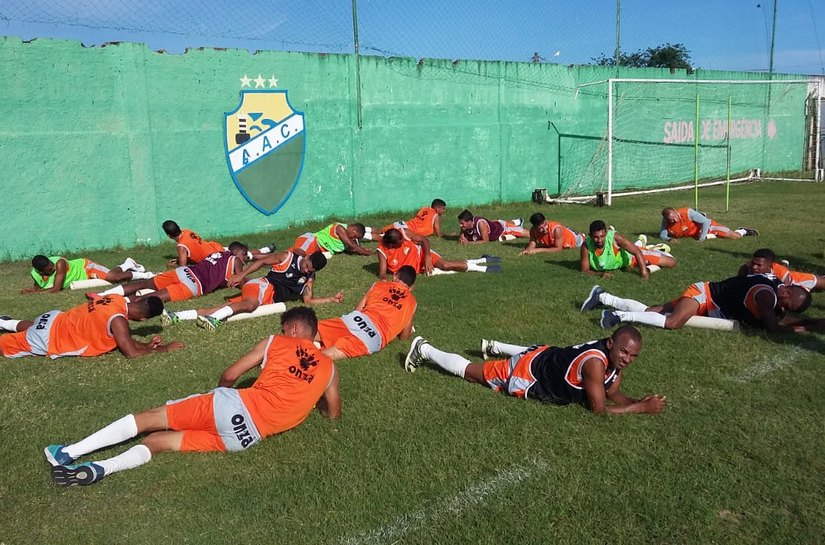 Elenco alviverde se reapresentou no Gersão após a primeira vitória e o terceiro lugar na tabela