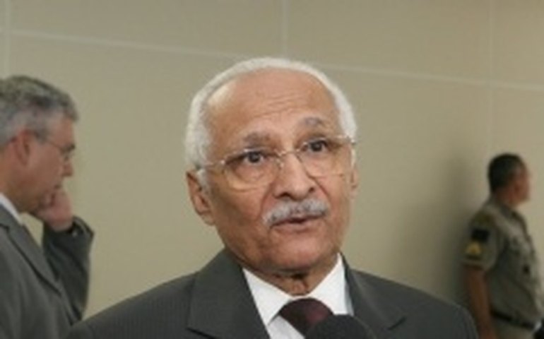 Marcelo Victor diz que Luiz Dantas agiu certo, ordenando Procuradoria a examinar relatório da FGV