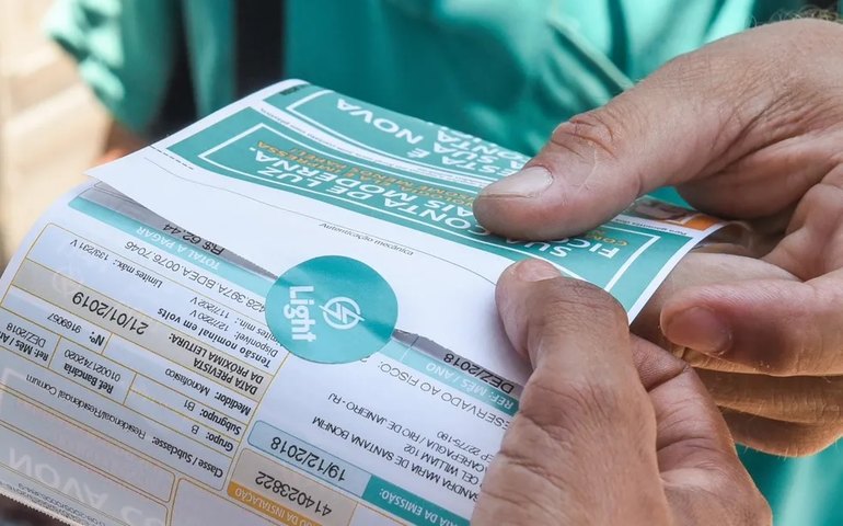 Light quer retirar sua geradora da proteção contra execuções por estar perto de acordo com o Itaú, diz fonte