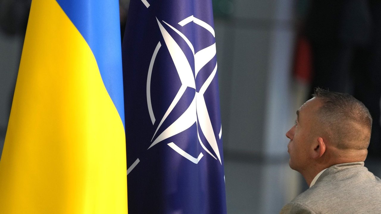 Apoio da OTAN prolonga conflito com Rússia e destrói Ucrânia, afirma ex-embaixador dos EUA