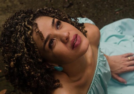 Misa Acústico recebe Elvira Rebelo nesta sexta-feira (16), no bairro do Jaraguá