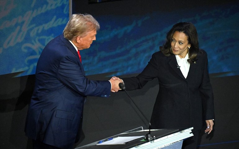 Kamala liga para Trump e reconhece derrota