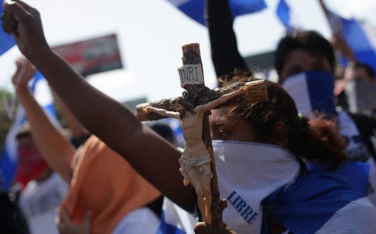 Repressão à Igreja Católica na Nicarágua causa medo entre os fiéis, no país e no exílio