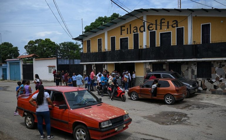 Governo exige retirada de diplomatas de sete países latino-americanos