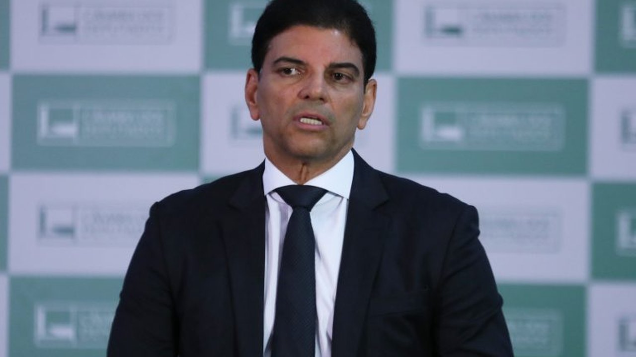 Relator do novo regime fiscal se diz independente e reforça prioridade da matéria na Casa