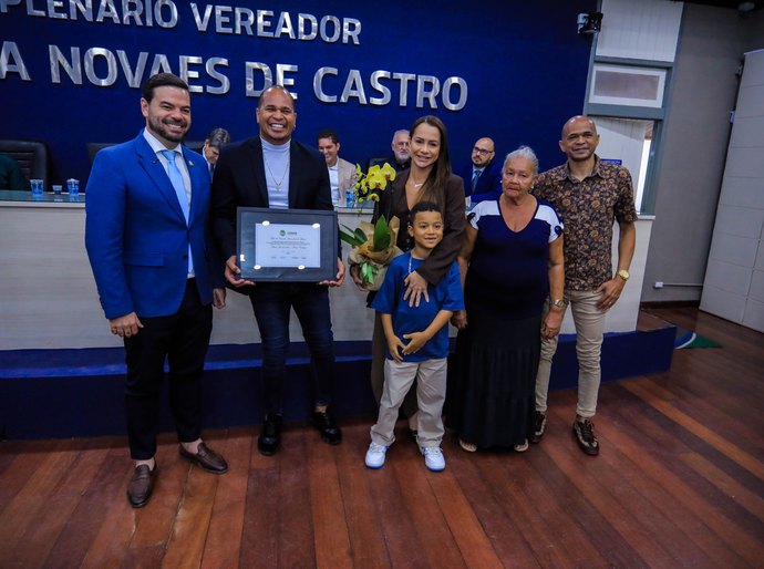 Câmara Municipal homenageia legado de Aloísio Chulapa por sua trajetória no futebol