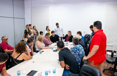 Parlamentares recebem atualizações sobre obras do Novo Mercado da Produção