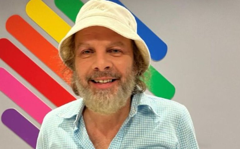 Saiba quanto o artista 'azul' recebeu por papel na cerimônia de abertura das Olimpíadas