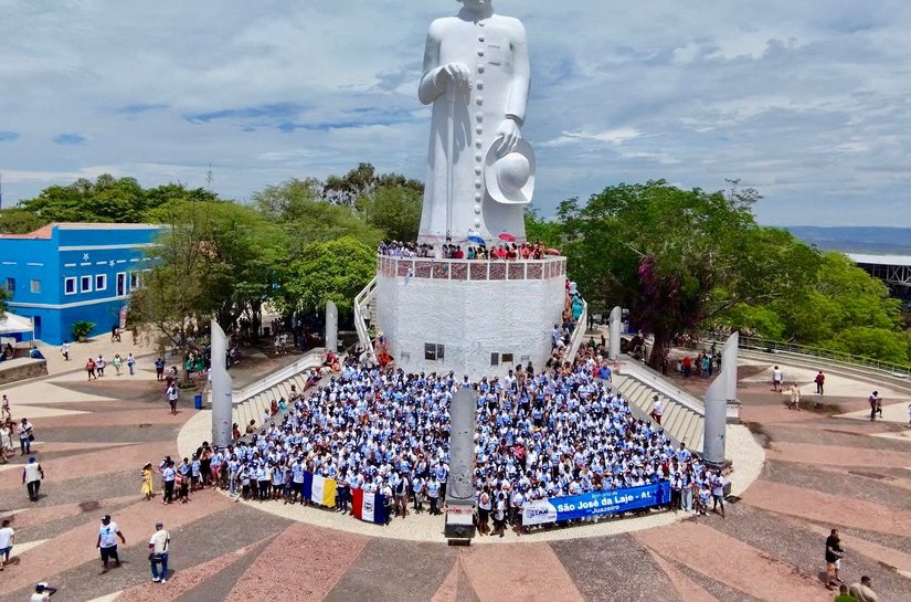 Mais de 850 romeiros participam da 3ª Romaria de São José da Laje a Juazeiro do Norte