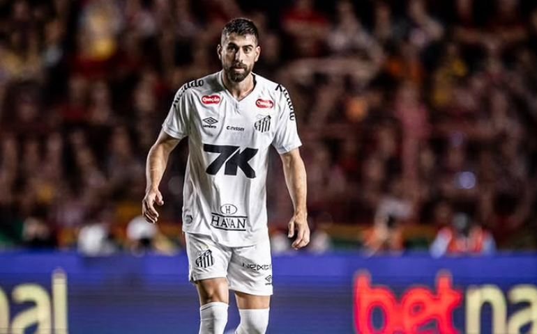 Luan Peres avança em recuperação e Santos faz treino técnico de olho no Vasco