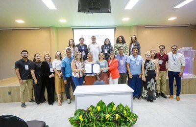 Prefeita Tia Júlia e secretária municipal de Saúde prestigiam 11ª Conferência do Conselho Municipal de Saúde e posse de novos delegados