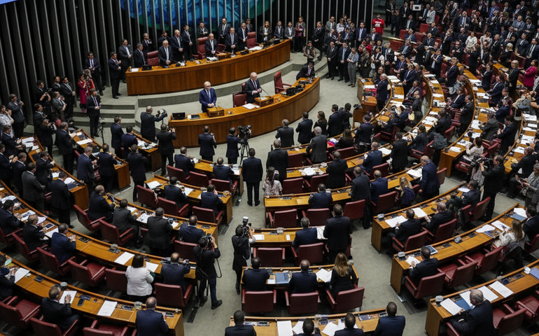 Congresso se prepara para reabrir trabalhos legislativos