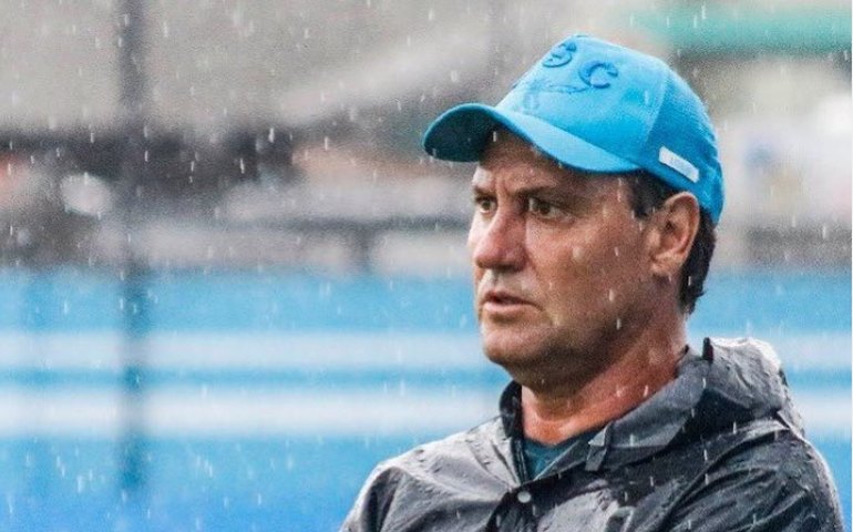 Brigatti pede calma na Ponte Preta e busca atuação 'totalmente diferente' na Série B