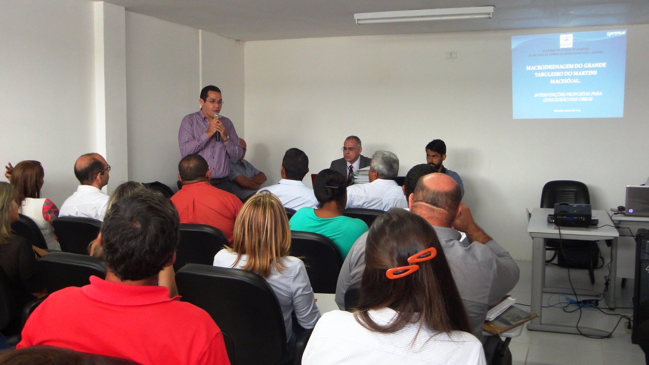 Seinfra apresenta projeto de drenagem do Tabuleiro e recuperação da Grota Bom Jesus