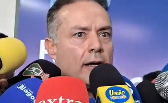 Renan alfineta gestão de Maceió ao lançar ferramenta: "Com dificuldade"