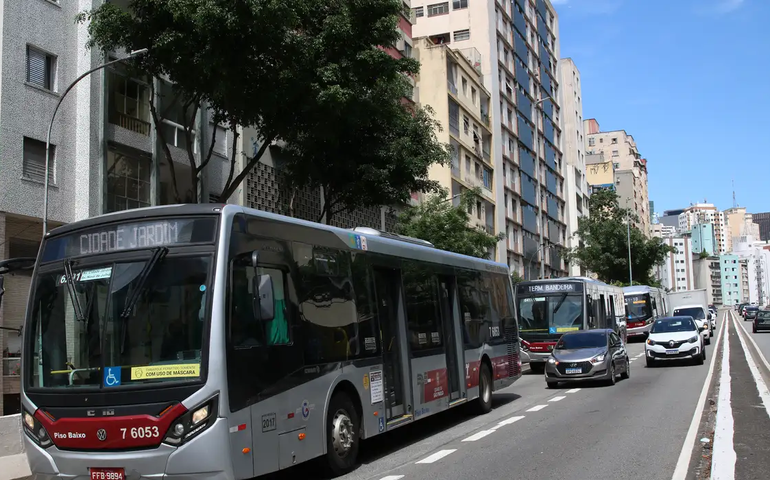 Ônibus municipais de SP terão tarifa zero no Ano Novo