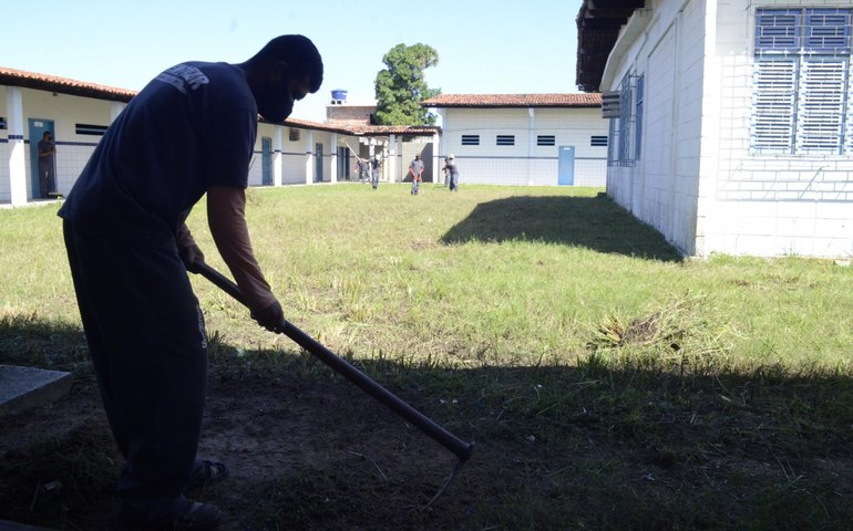 Seris e Polícia Militar firmam parceria que garantirá utilização de mão de obra de reeducandos