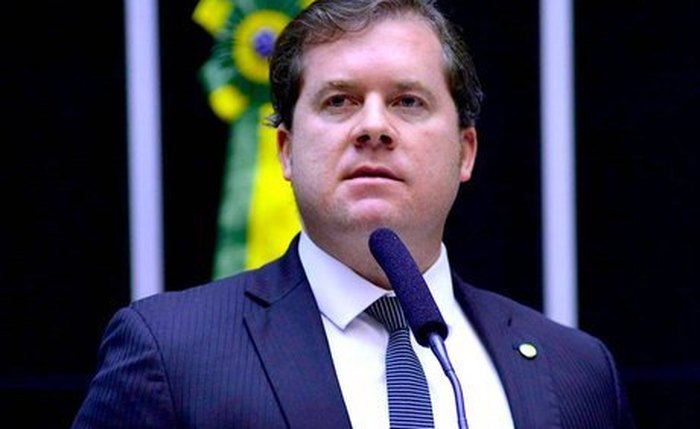 Marx Beltrão lança candidatura do irmão Maykon à prefeitura de Coruripe