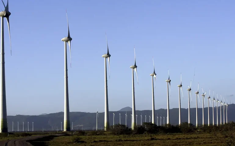 Brasil sobe um degrau e fica em 5º no ranking GWEC de capacidade eólica onshore instalada