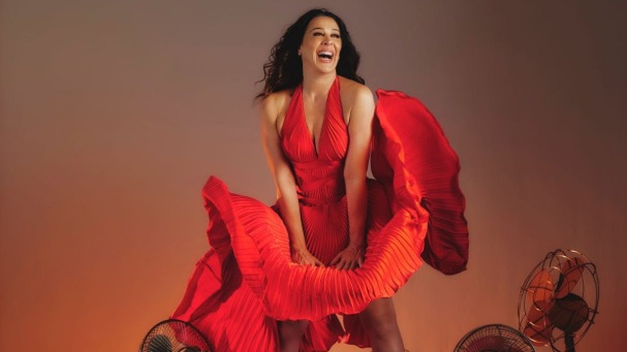Claudia Raia traz a Maceió a comédia musical 'Cenas da Menopausa'