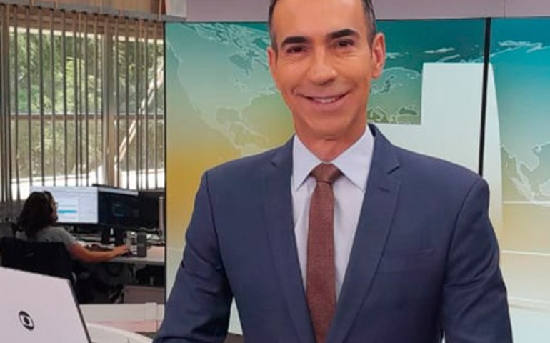 César Tralli faz piada ao comentar feriados de 2024: 'Se programar para chorar'