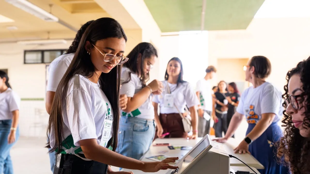 TRE/AL realiza treinamento de jovens eleitores em Murici