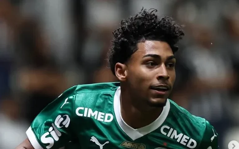 Palmeiras faz 3 a 0 no Atlético, mas reage tarde no Brasileirão e vê o Flamengo ser campeão