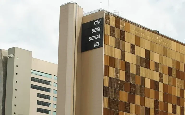 CNI assina memorando com universidade chinesa para cooperação em inovação e tecnologia