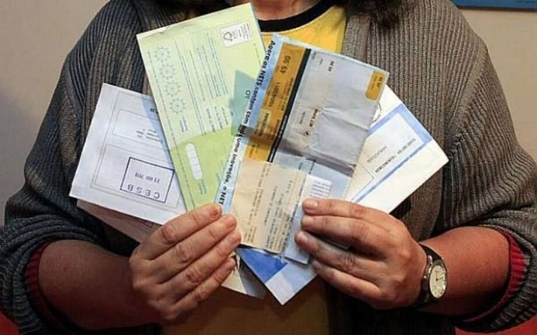 Inadimplência atinge novo recorde e chega a 64,25 milhões, mostra pesquisa