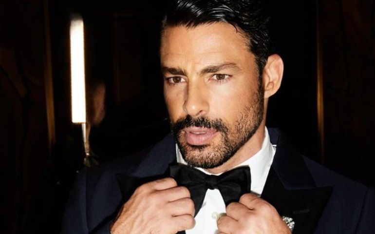 Cauã Reymond revela que nem sempre se achou bonito