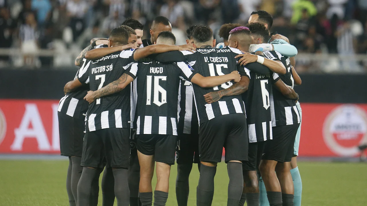 Jogadores do Botafogo fazem abaixo-assinado por manutenção de jogo contra o Fortaleza na terça 